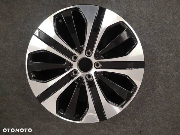 Alufelga Mercedes GLC 18 cali 5x112 A2534014600 1szt. - 1