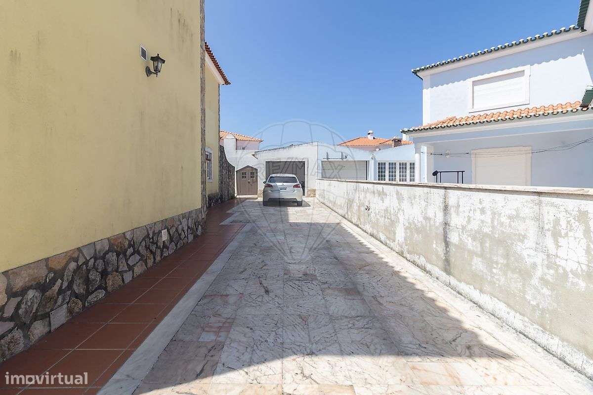 Moradia T4 com 570 m² de Terreno em São João das Lampas-40