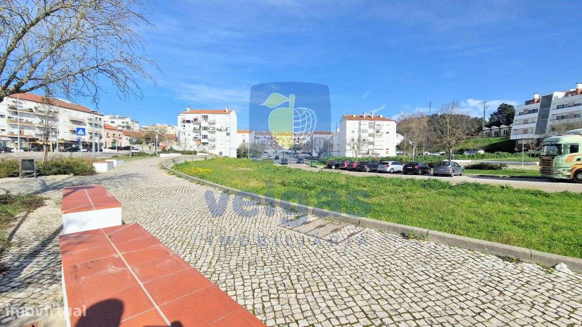 Lote para edífico com 5 pisos e 2 caves em Santarém com vista urbana-9