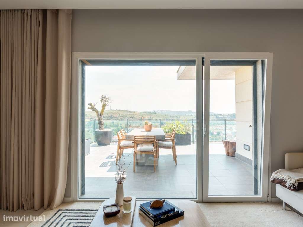 Penthouse T3 com terraço - Oeiras-10