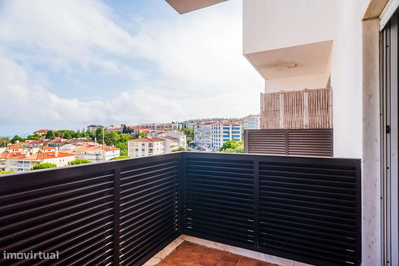 Duplex T3+3 com Vista Mar e Garagem Box – junto à praia e à A5-7