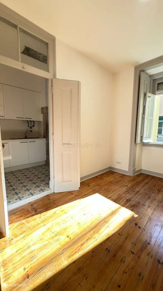 Apartamento T2+1 Renovado em São Vicente, Lisboa - Grande imagem: 2/21