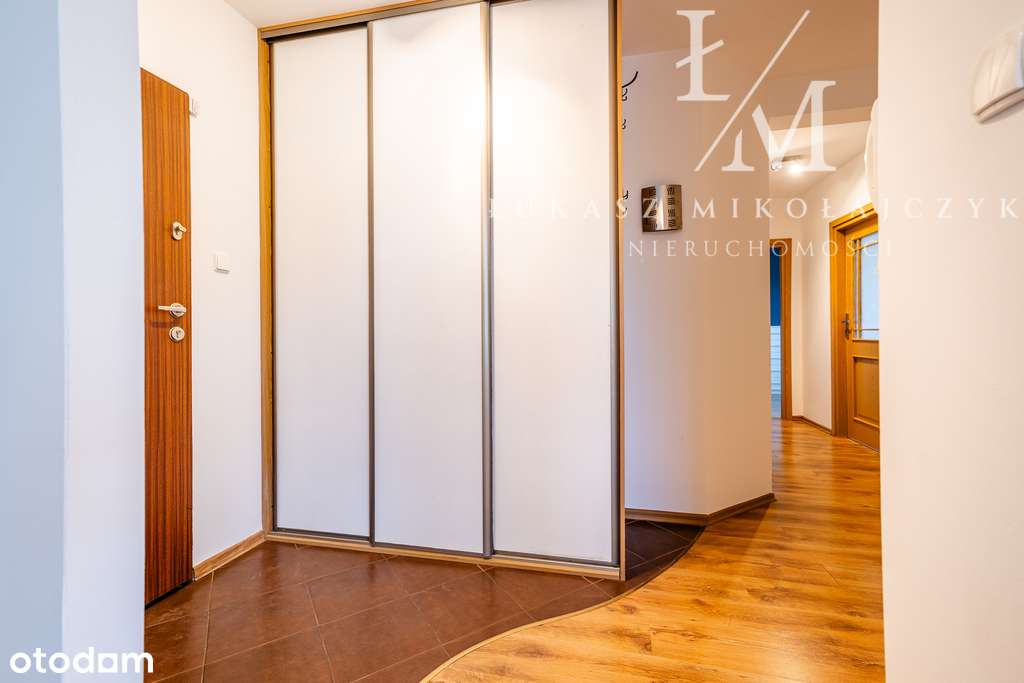 Mieszkanie 4-pokojowe z balkonem – ul. Srebrna-12