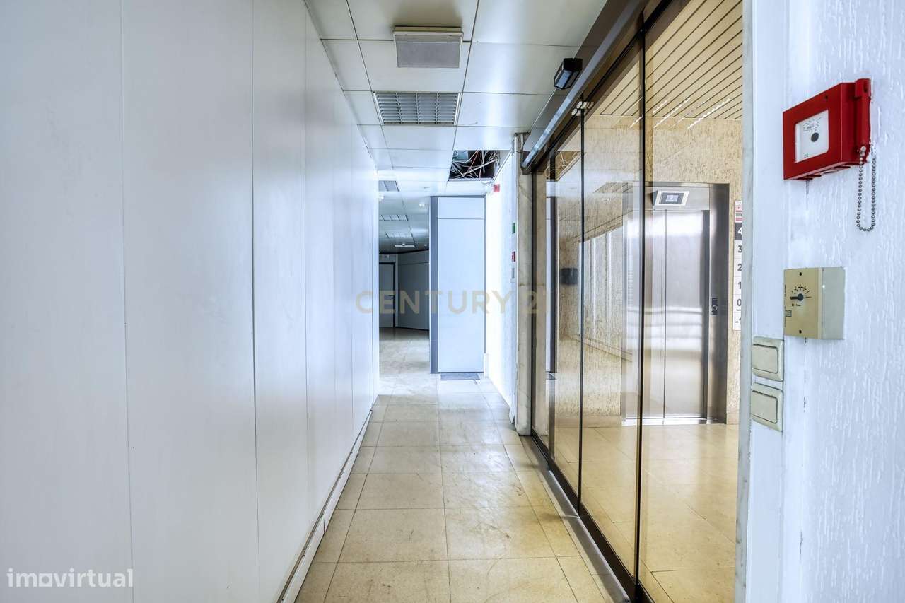 Escritório de 400 m² - Miraflores - Grande imagem: 4/47