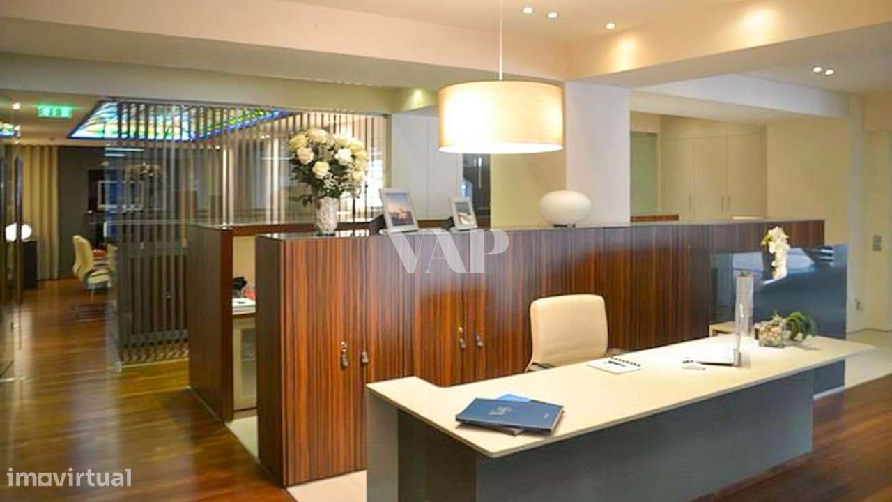 Espaço comercial para arrendamento na Marina de Vilamoura - Grande imagem: 3/7