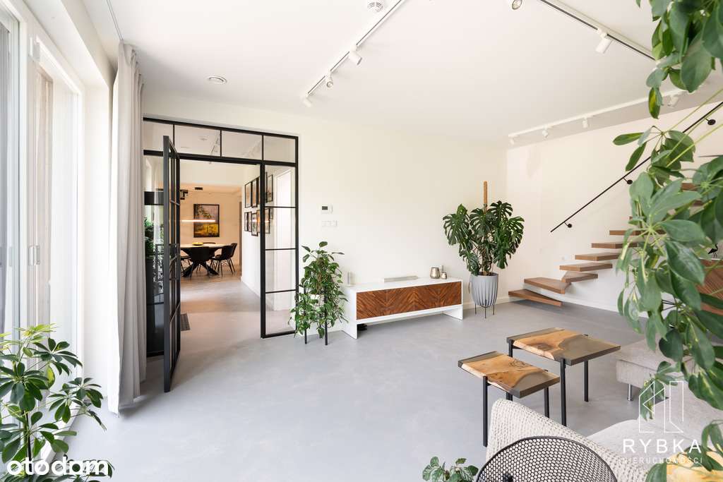 Zjawiskowy dom ze stawami tuż przy lesie-9