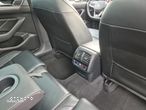 Volkswagen Passat Variant 2.0 TDI SCR DSG R-Line - 16