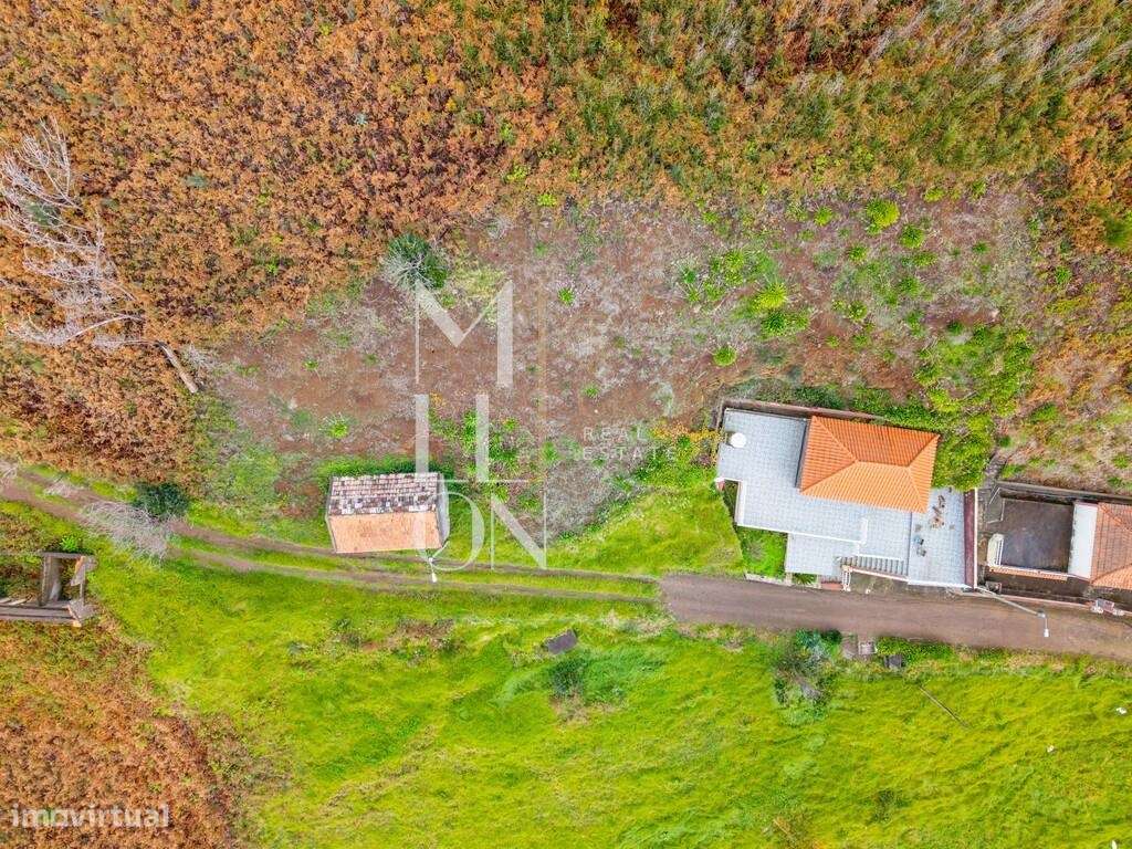 Terreno com Palheiro para Reconstrução | Ponta do Pargo - Grande imagem: 2/20