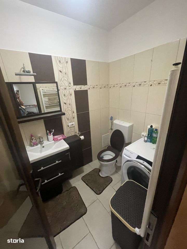 De vanzare 2 case la pret de una | 977 mp teren | drum privat - Imagine principală: 5/13