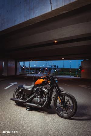 Harley-Davidson Sportster Iron 883 - 5