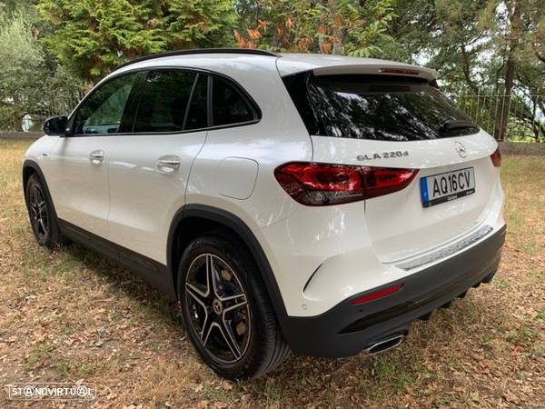 Mercedes-Benz GLA 220 d 4Matic AMG Line - 11