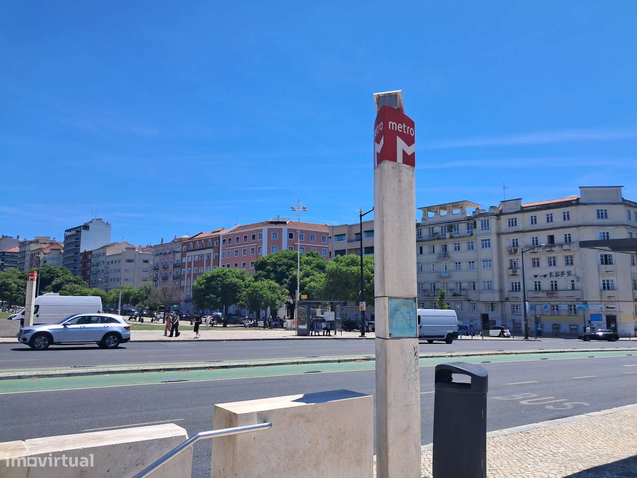 Elegante T3+ 1 com JARDIM privativo Próximo Metro Alameda-34