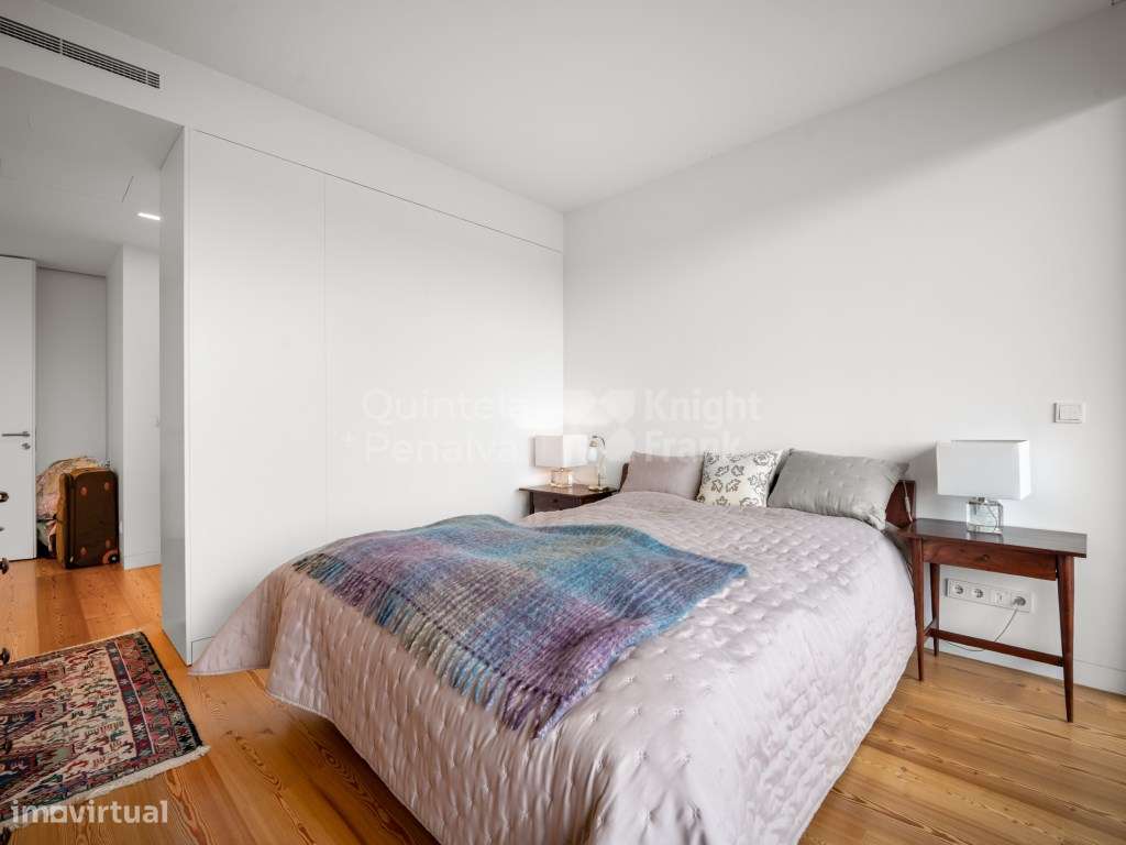 Apartamento T2 com varandas e garagem, Cascais-16