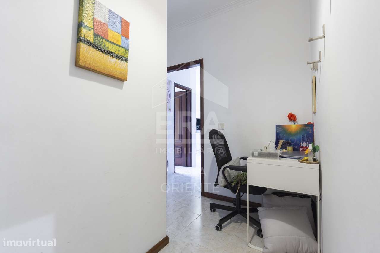 Apartamento T3 com Áreas Generosas em Serzedo-26