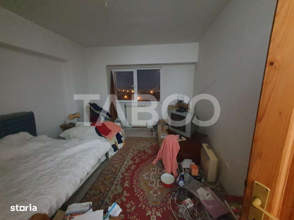 Apartament de vanzare 5 camere 121 mp utili zona Campului Fagaras - Imagine principală: 3/5