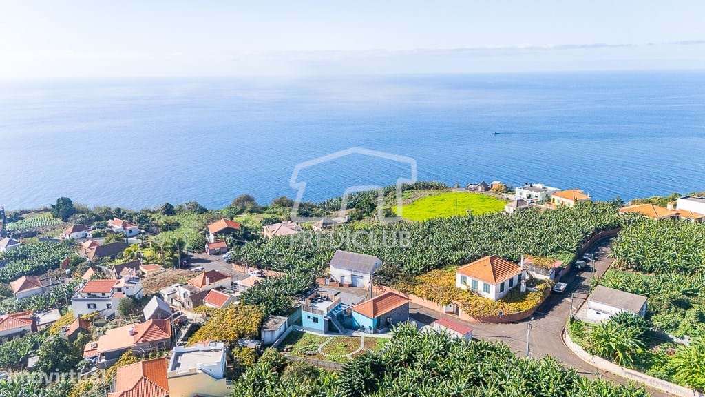 Moradia com 3 Apartamentos Independentes  - Ponta do Sol-35