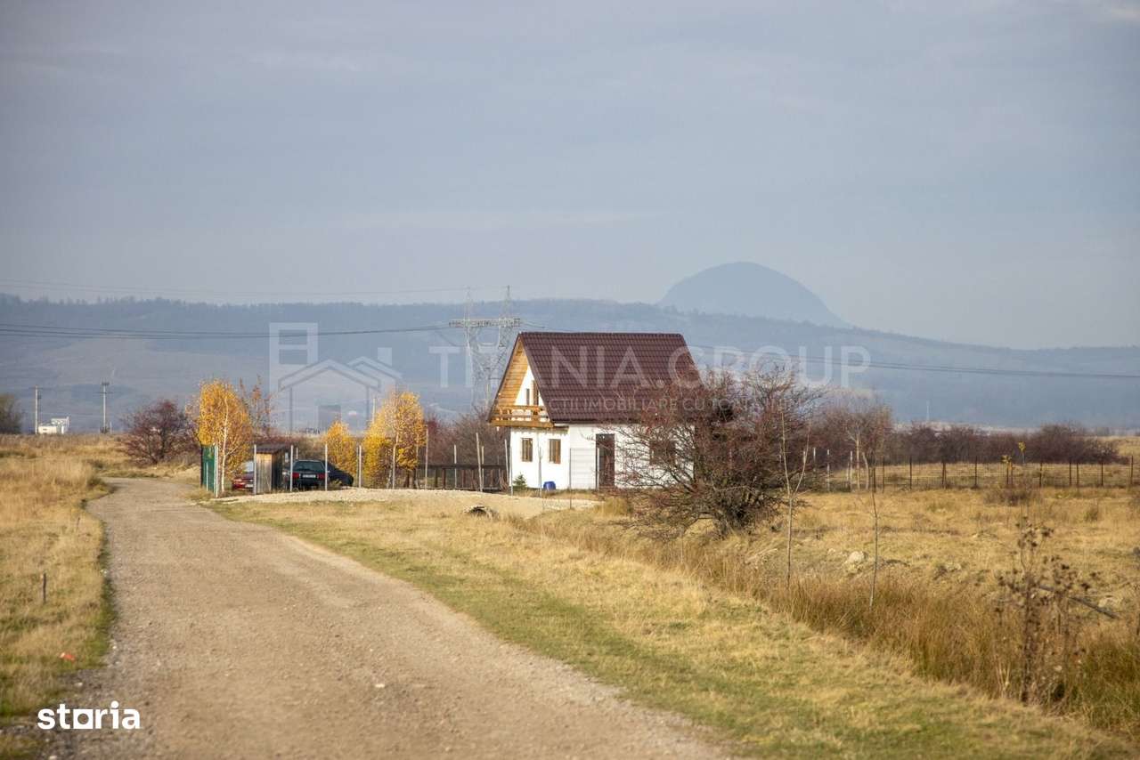 Teren intravilan parcelabil, priveliște spre munți, Sohodol, Bran-3