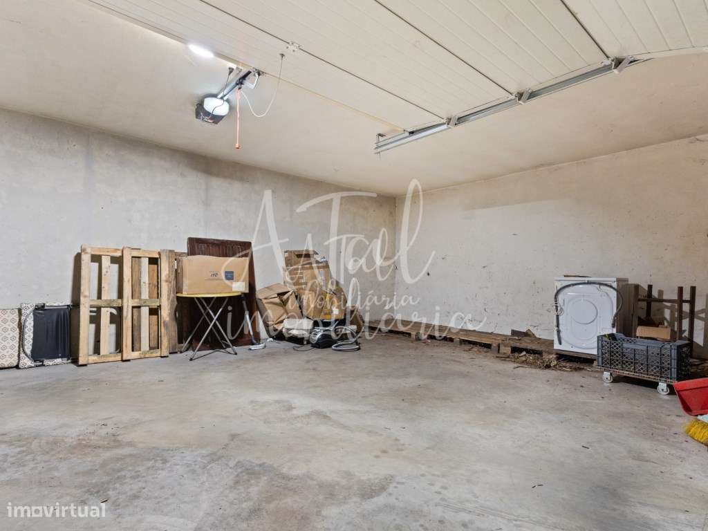 Duplex T5 no centro de Ponte de Lima com terraço panorâmico e 2 gar...-45