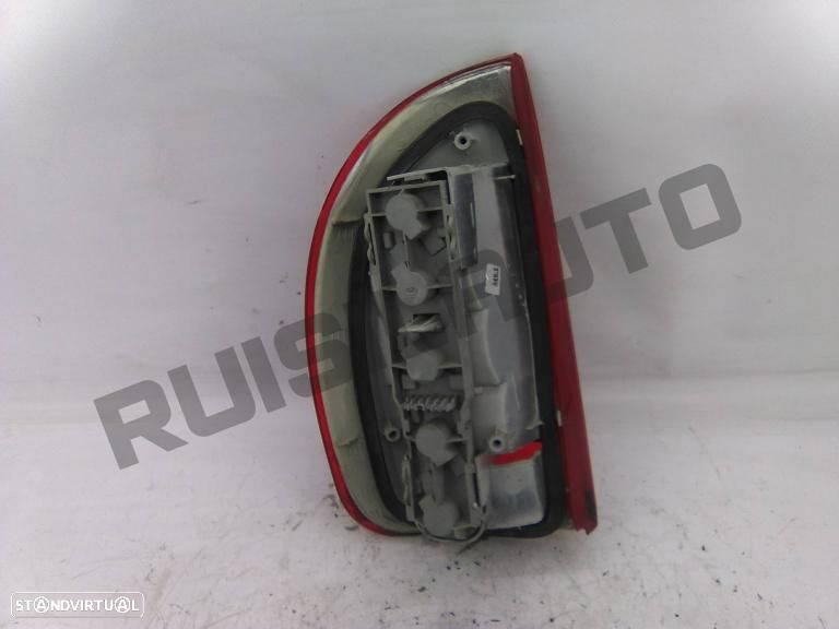 Farolim Trás Painel Direito  Opel Corsa B [1993_2000] 1.0 I 12v - 2