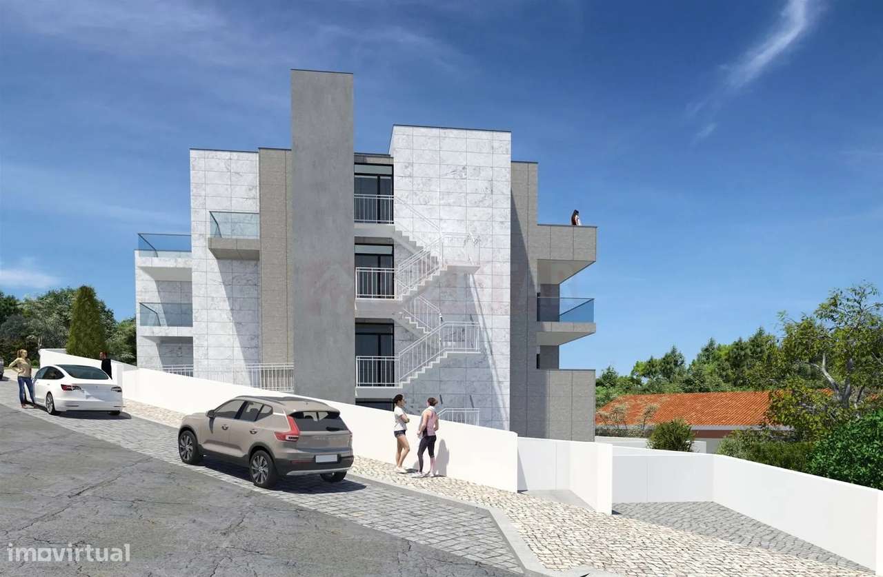 Em Celas, Apartamento T2 com 2 Suites, Varandas e Garagem-7