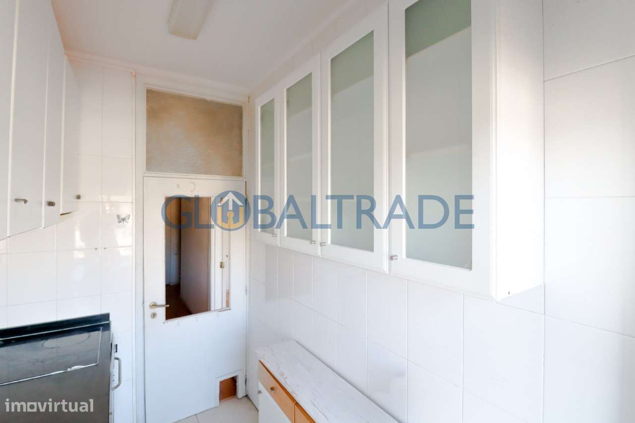 Apartamento T1+1 no coração do Porto-17