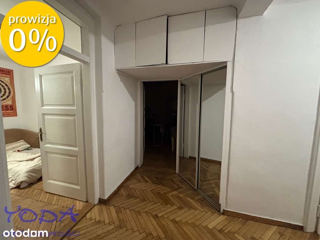 Przestronne mieszkanie w sercu miasta.-10