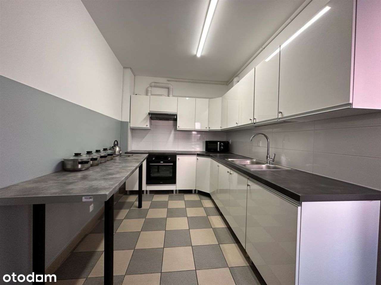 Po gen. remoncie bud. wielorodzinny (3 mieszkania) - Pełny obrazek: 2/15