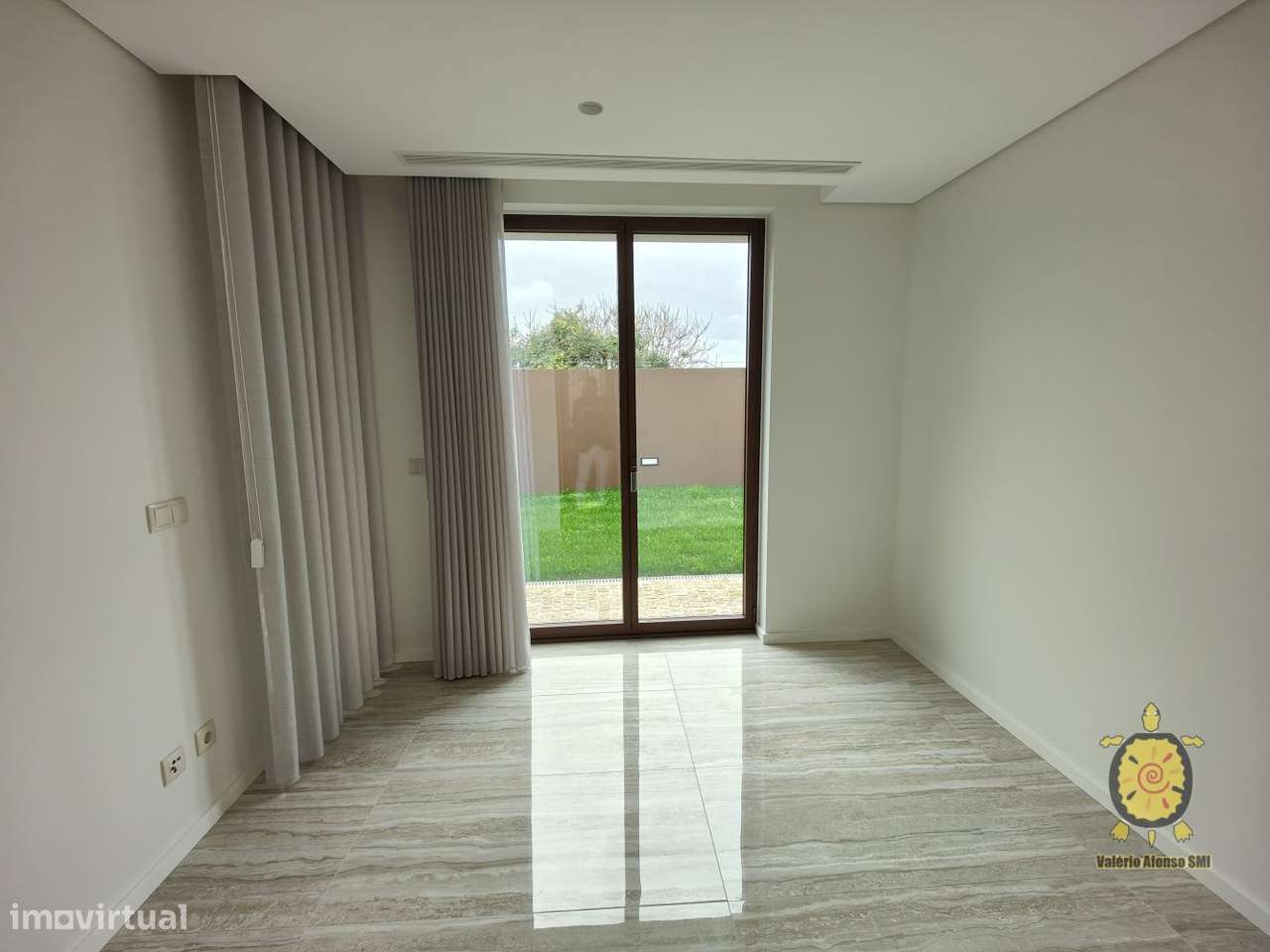 Moradia T3+1 nova geminada - São Bernardo - Aveiro - Grande imagem: 5/20