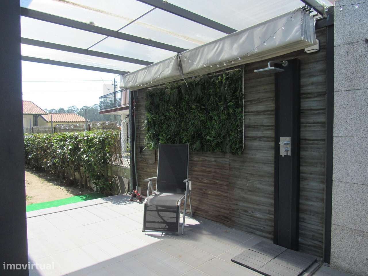 Moradia Térrea com Salão Superior | A 7 Minutos do Centro de Oliveira-34