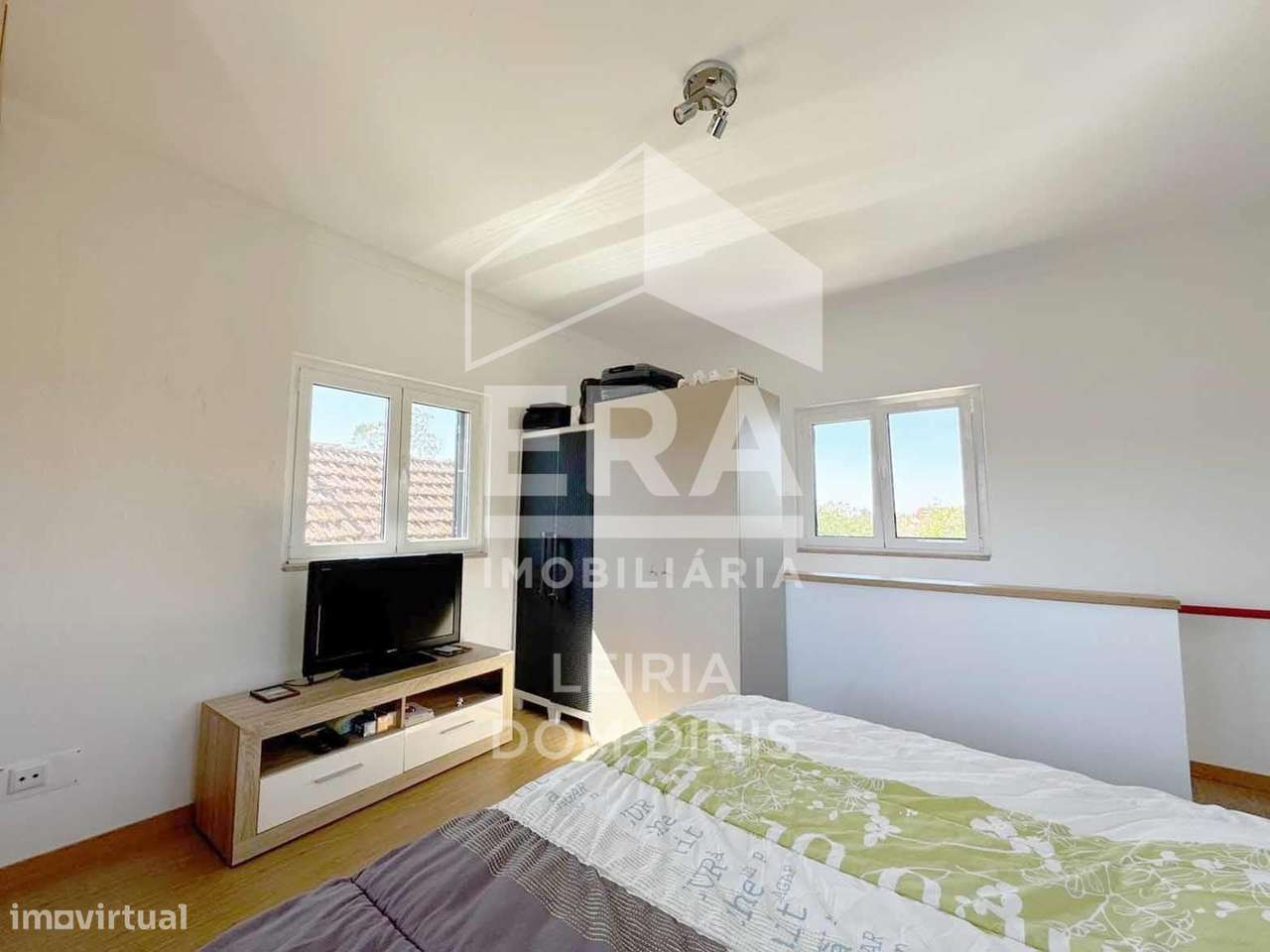 Moradia T3 inserida num terreno com 869m2-7