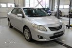 Toyota Corolla 1.4 Sdn. Luna - 3