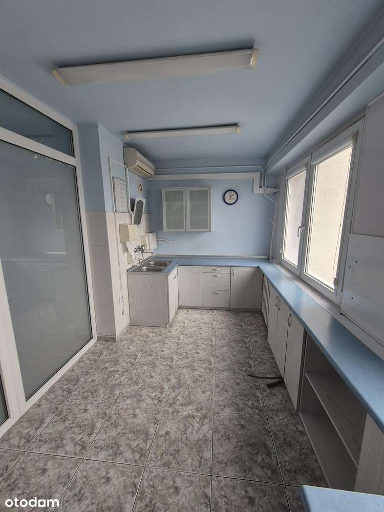 Mały lokal z dużym potencjałem – możliwość adaptacji na mikrokawalerkę-1