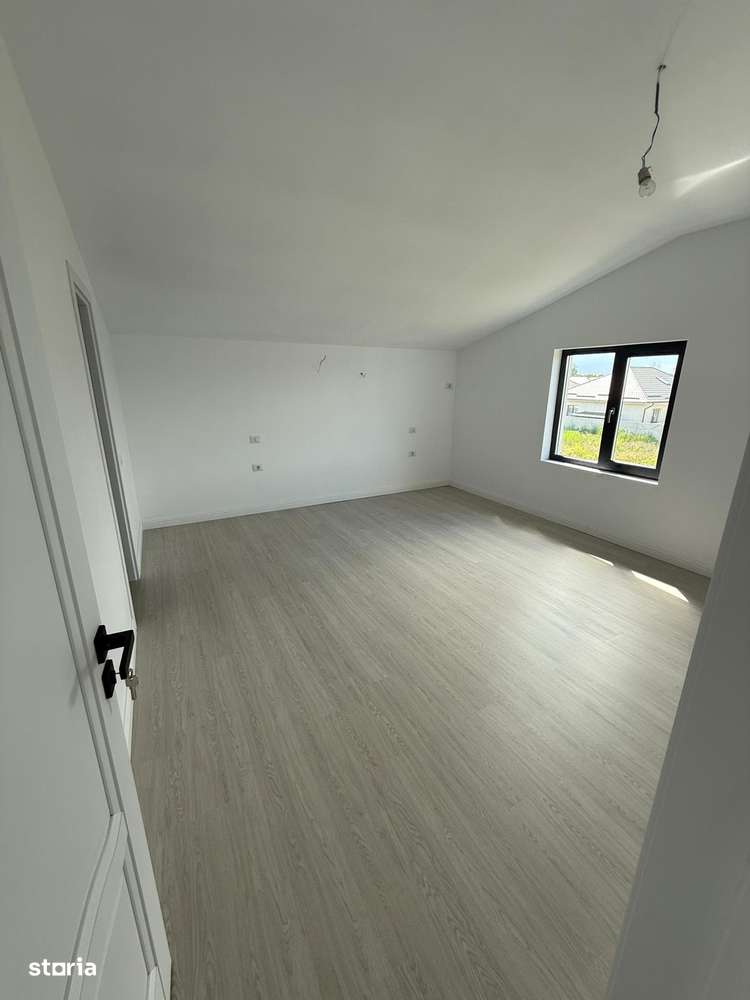 Casă individuală in Pantelimon - Imagine principală: 4/10