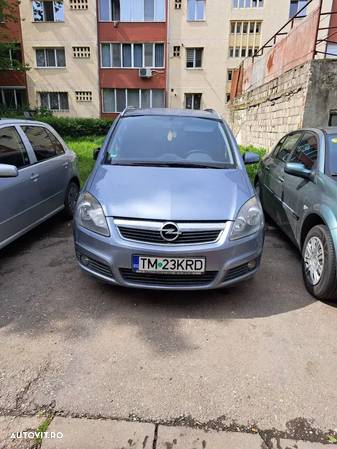 Opel Zafira 1.8 Cosmo - 1