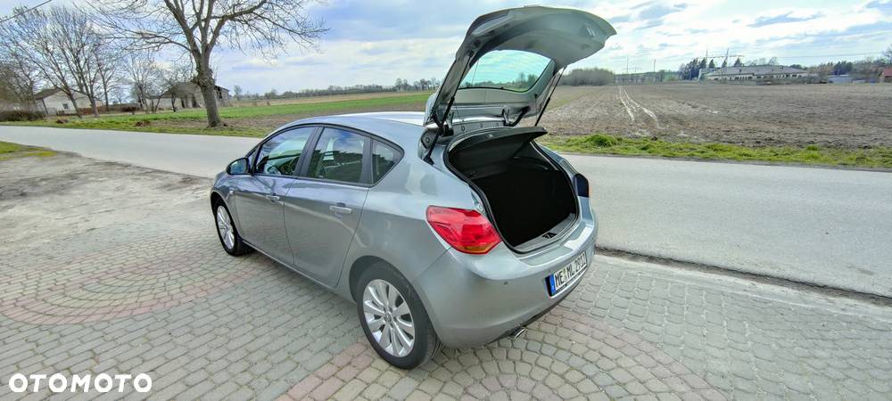 Opel Astra IV 1.4 T Edition 150 - 15