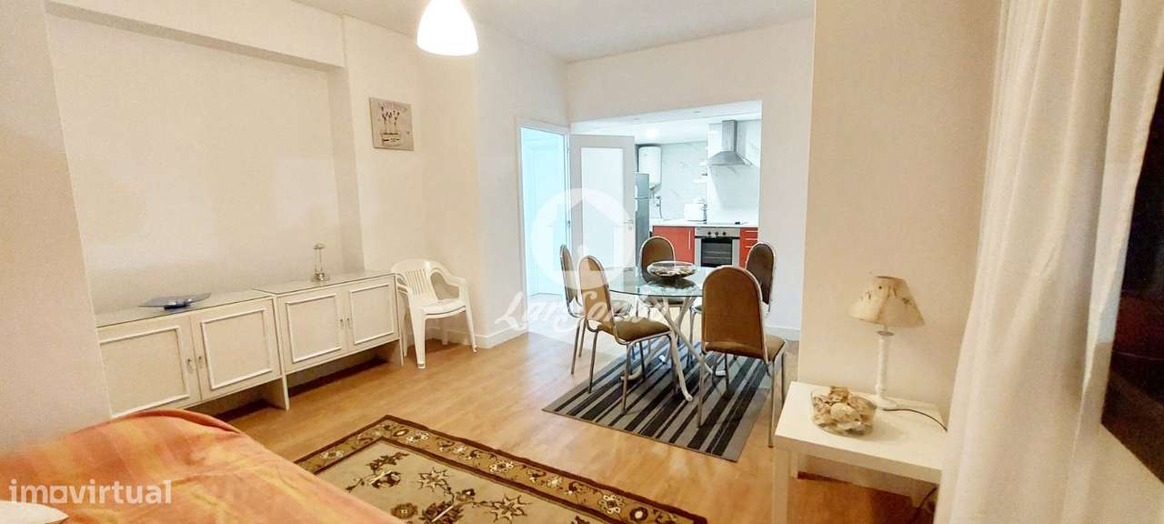 Apartamento T2 na 1ª linha de mar na Póvoa de Varzim - Grande imagem: 2/7