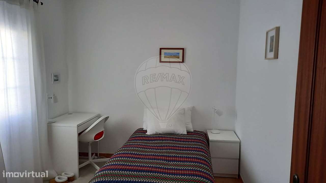 Moradia T5 para venda-18