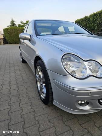 Mercedes-Benz Klasa C 200 Kompressor Elegance - 5