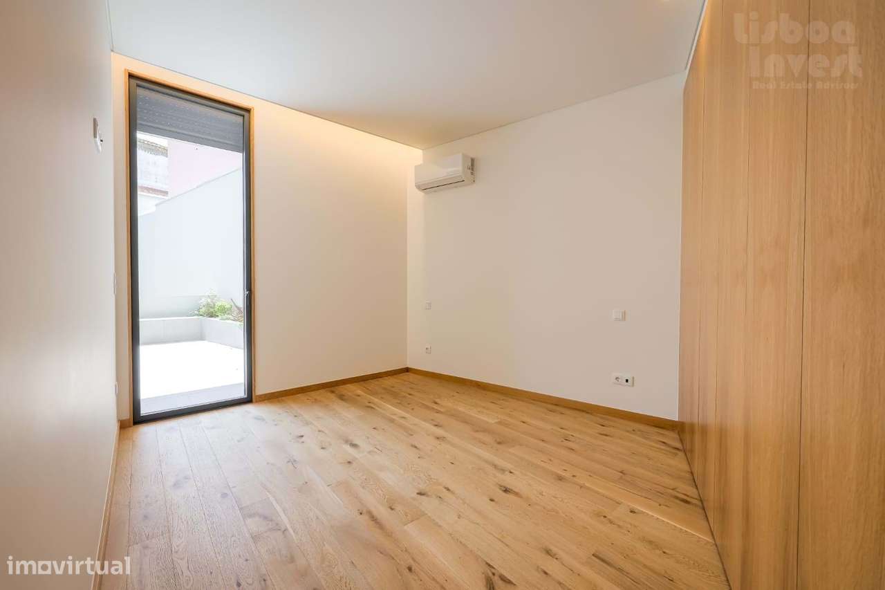 Apartamento T2 com vista Jardim no coração de Aveiro-11