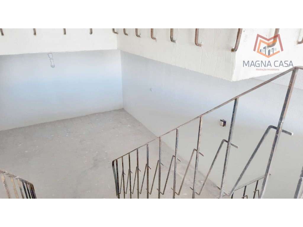 LOJA em ótimo estado, para VENDA no Barreiro - Setúbal, com USO FRU... - Grande imagem: 4/10