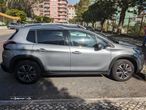 Peugeot 2008 1.2 PureTech Allure - 4