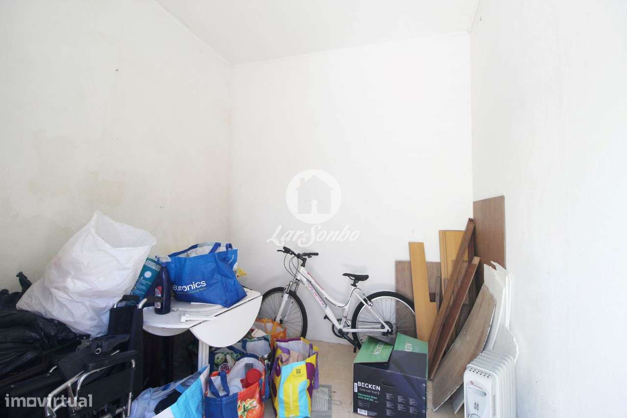 Andar Moradia T1 em Valbom, próximo a Gramido-18