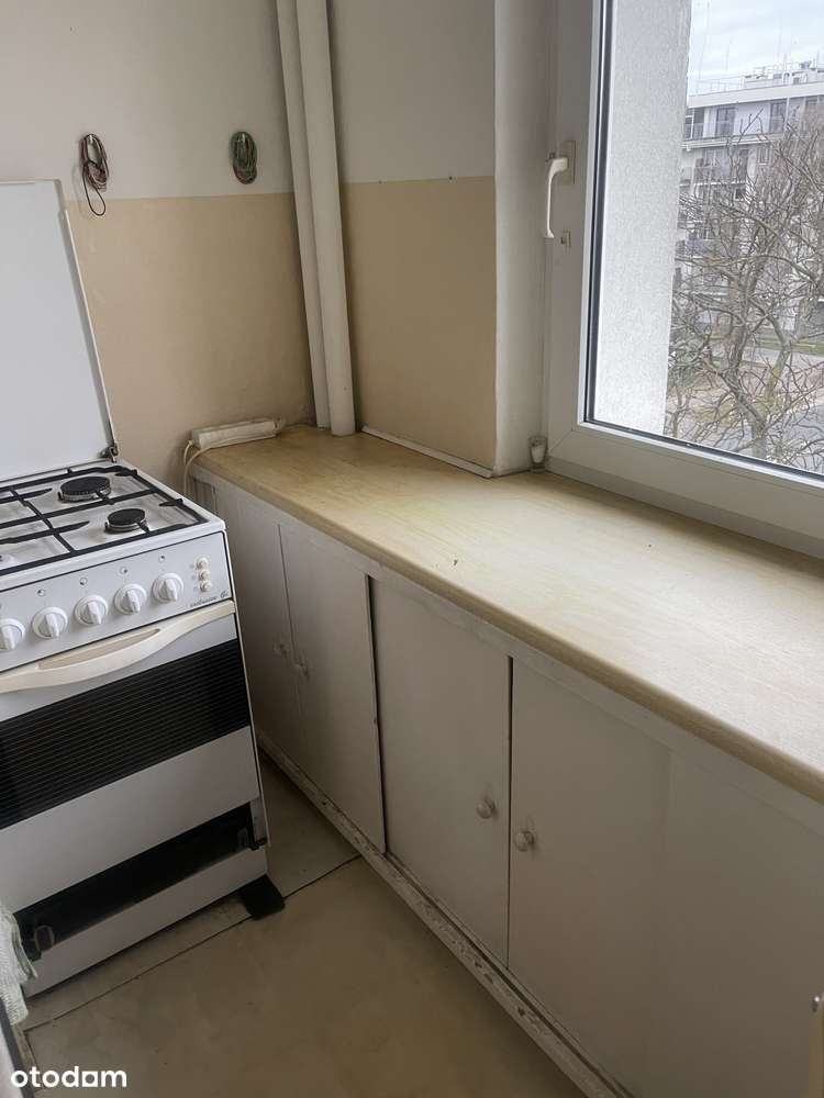 Sprzedam mieszkanie 2-pok-37,5m-do remontu, IVp, balkon, widna kuchnia-10