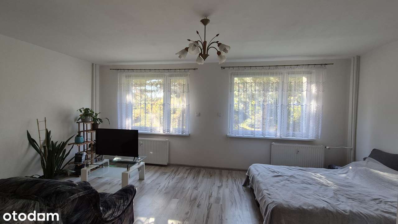 Kawalerka z osobną kuchnią  na parterze w Rybniku-Nowinach!!-0