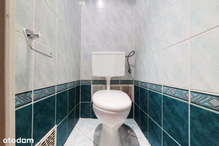 Trzypokojowe mieszkanie w niskim bloku-11