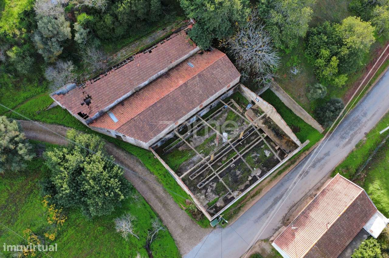 Armazém em Ruína – Portela de Messines, SB de Messines. - Grande imagem: 2/15