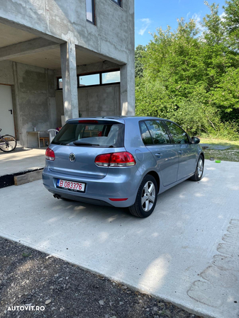 Volkswagen Golf 2.0 TDI DPF Comfortline - 5