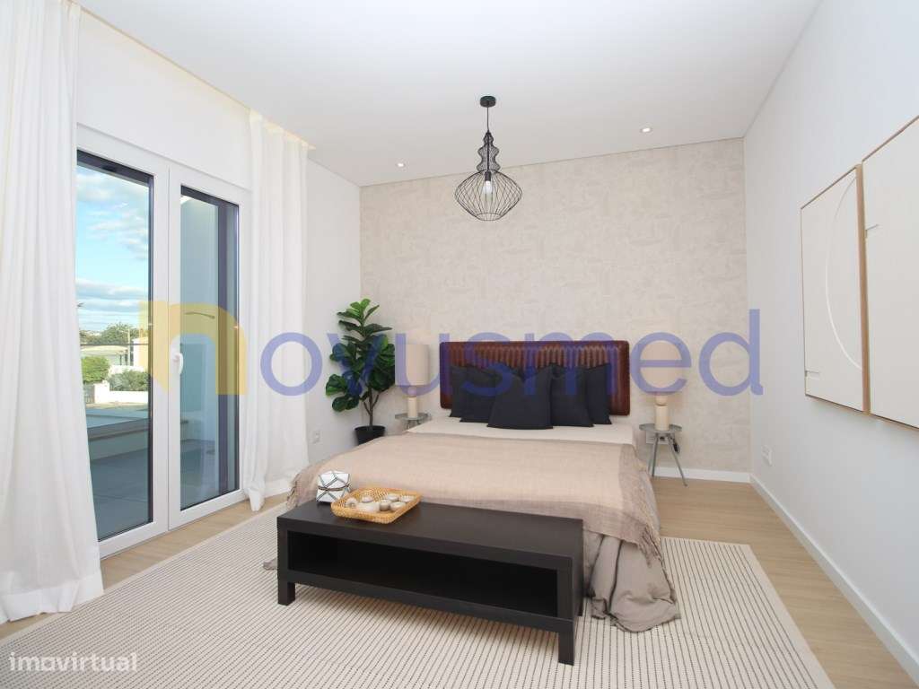 Moradia T3 com piscina, próxima do Golf, das praias de Vilamoura e ...-51