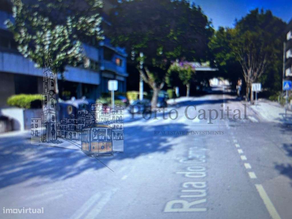 Excelente loja no coração do Campo Alegre, com 150m² e duas casas d... - Grande imagem: 2/25