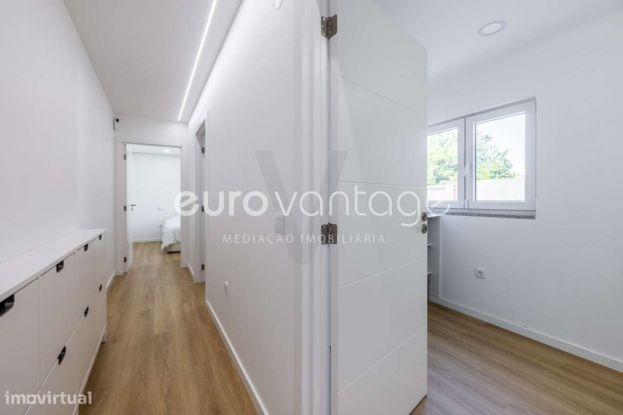 Moradia T2 totalmente remodelada, na Maceira-18